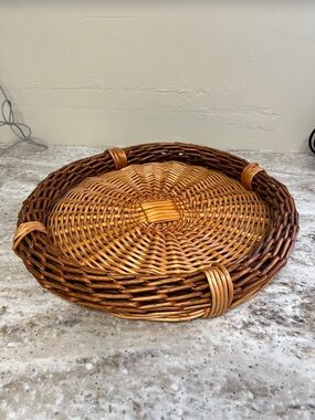 Round Woven Rattan Serving Tray in Two-Tone Brown